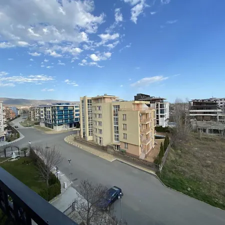 Cozy Studio In Sunny Beach Апартамент